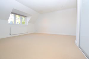 Master Bedroom pic1- click for photo gallery